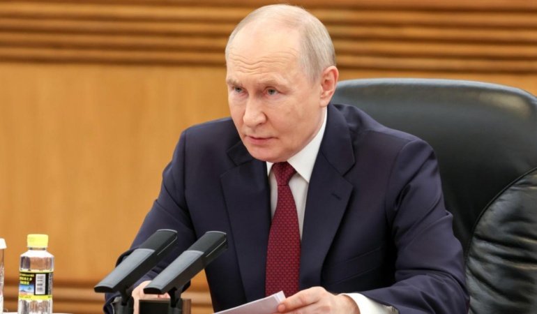 Putin'den Batı'ya Kaliningrad uyarısı: Tüm silahları kullanmaya hazırız