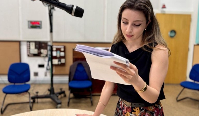 Radyo yayıncılığı ve podcast eğitimi TRT Akademi'de