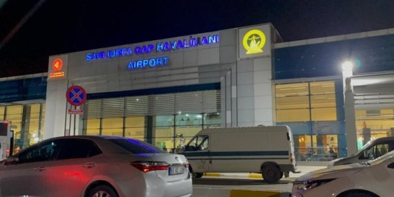 Sanliurfa039da-ucakta-bomba-ihbari-136-yolcu-ve-6-murettebat-tahliye-edildi-featured