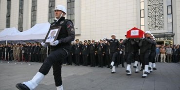 Sehit-polis-Turkoglu-icin-toren-duzenlendi-featured