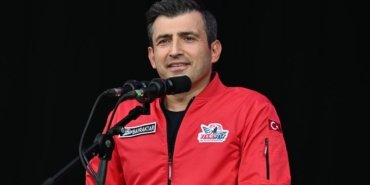 Selcuk-Bayraktar-TEKNOFEST-guncel-katilimda-rekor-kira-kira-gidiyor-featured