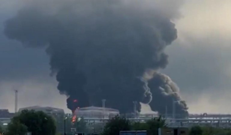 Ukrayna: Rusya'daki Uhta Petrol Rafinerisi'ne saldırı düzenledik